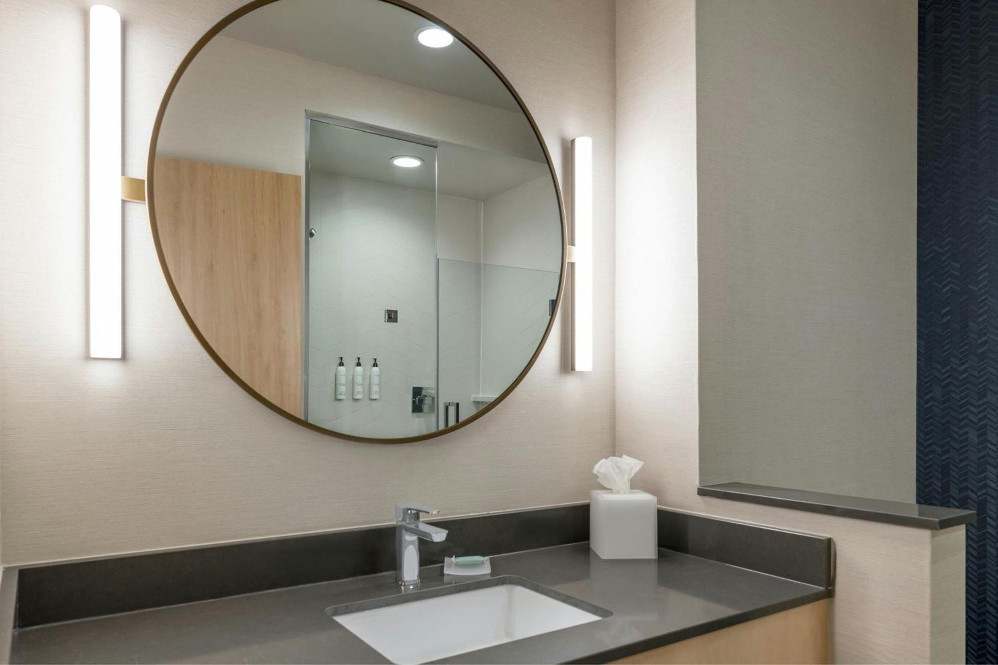 Fairfield By Marriott Inn & Suites Kansas City At The Legends Exterior foto